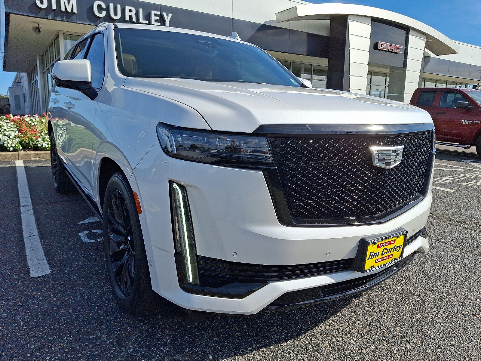 2023 Cadillac Escalade Sport photo 2