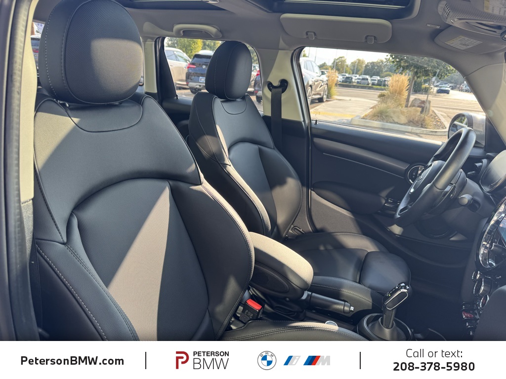 2024 Mini Cooper Hardtop S photo 19