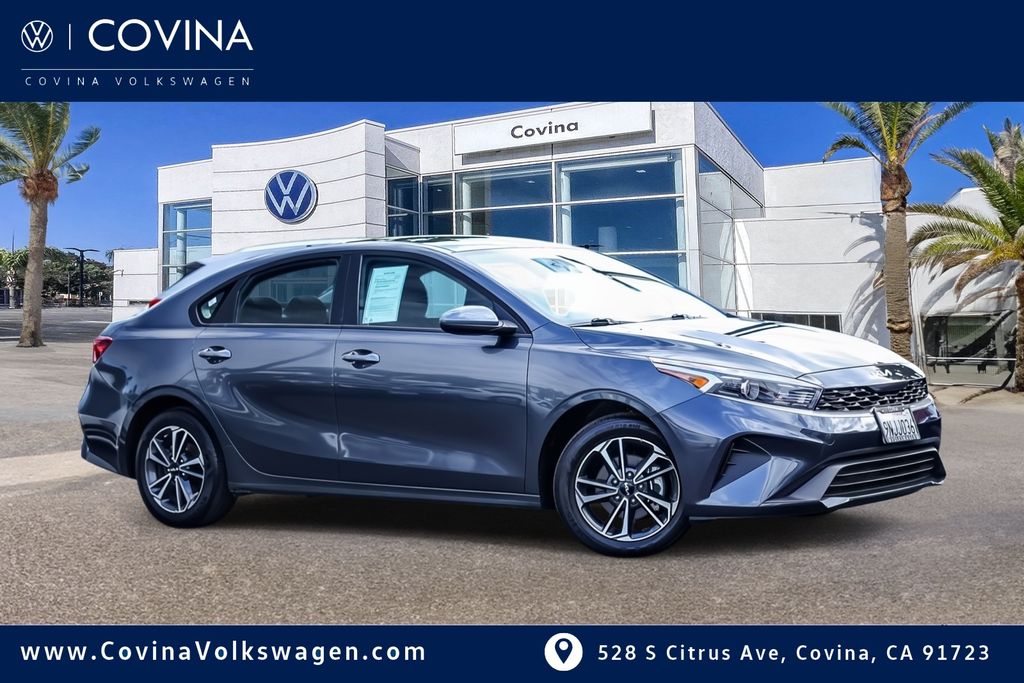 2024 Kia Forte LXS's photo