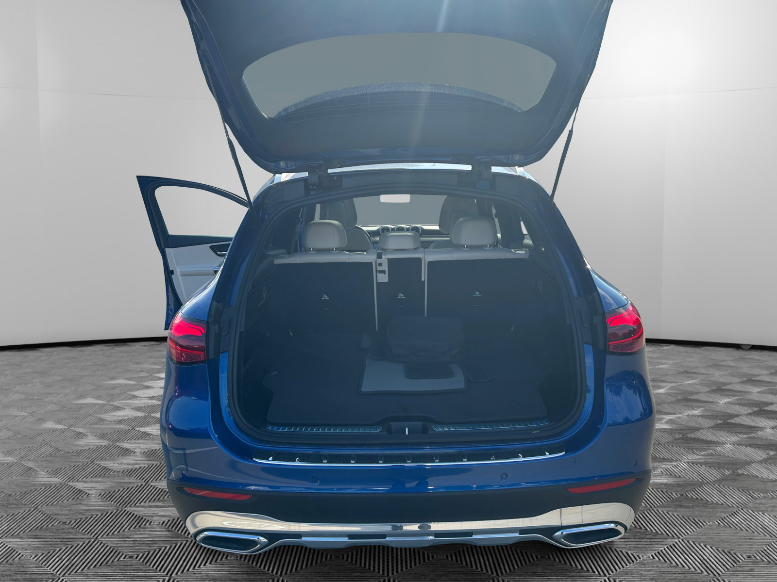 2025 Mercedes Benz GLC 350e 4MATIC photo 15