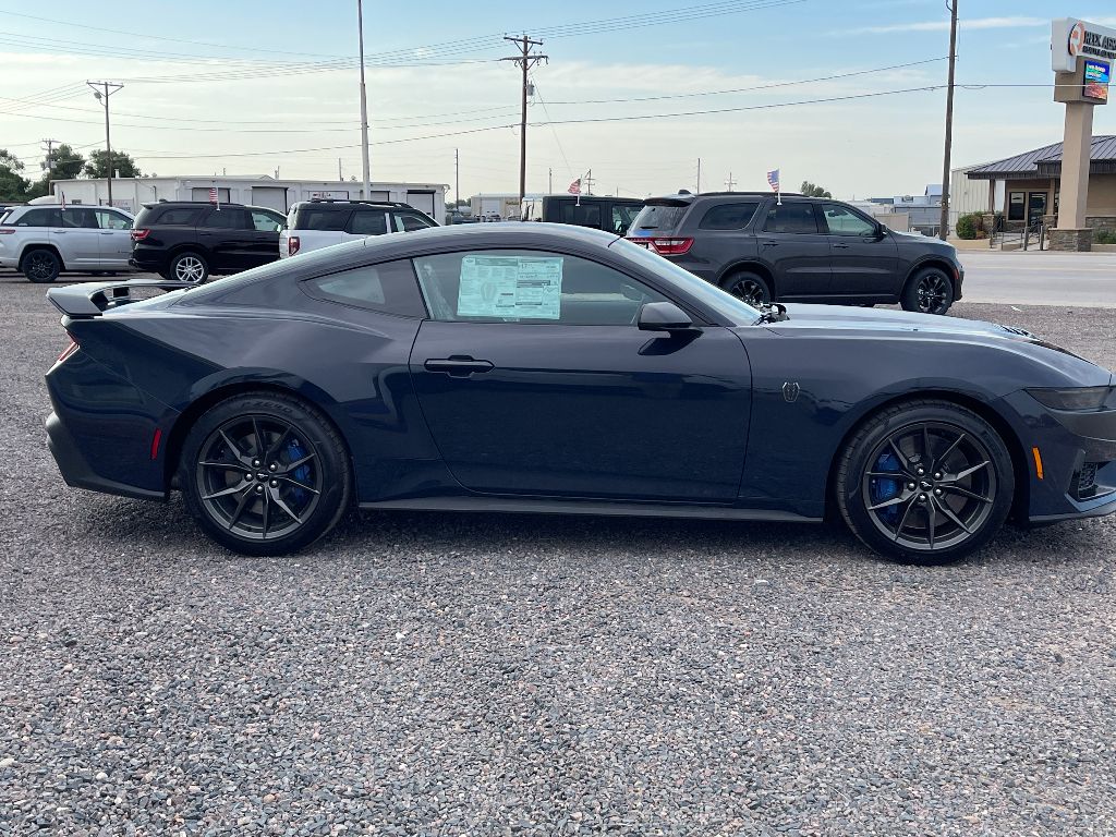 2025 Ford Mustang Dark Horse Premium photo 3