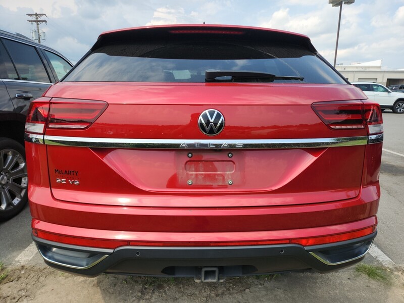 2021 Volkswagen Atlas Cross Sport V6 SE Technology photo 2