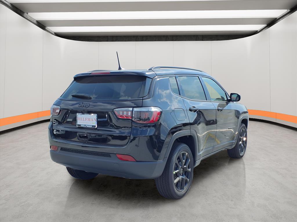2026 Jeep Compass Latitude Altitude photo 6