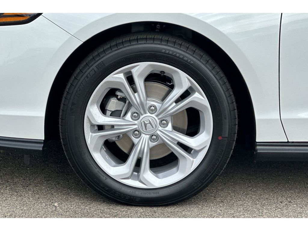 2025 Honda Accord 1.5T LX photo 31