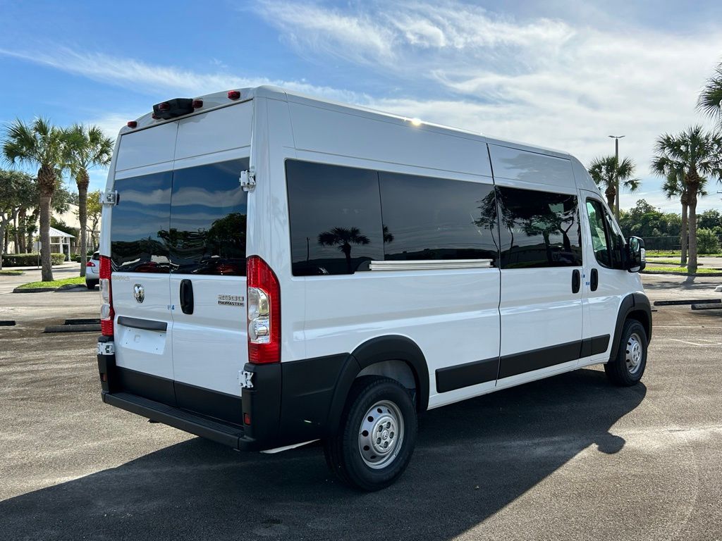 2023 Ram ProMaster 2500 Window Van photo 2