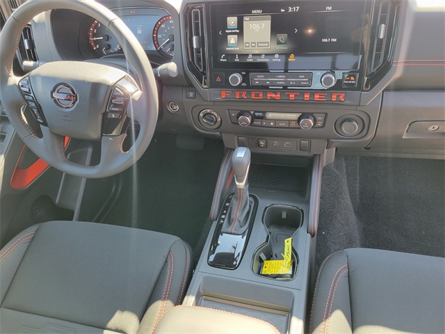 2025 Nissan Frontier PRO-4X photo 19
