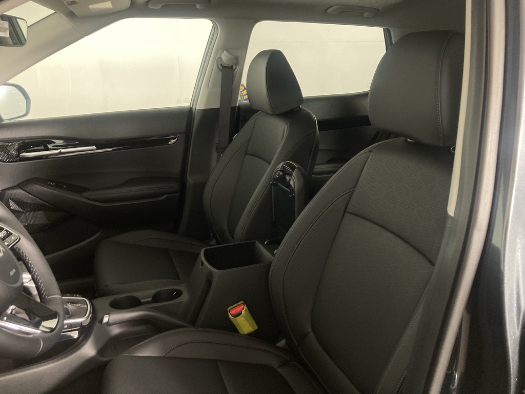 2026 Kia Seltos EX photo 8