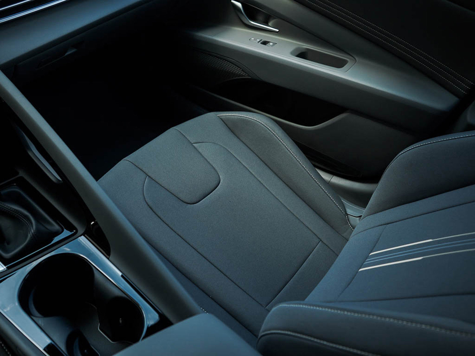 2025 Hyundai Elantra Hybrid SEL Sport photo 22