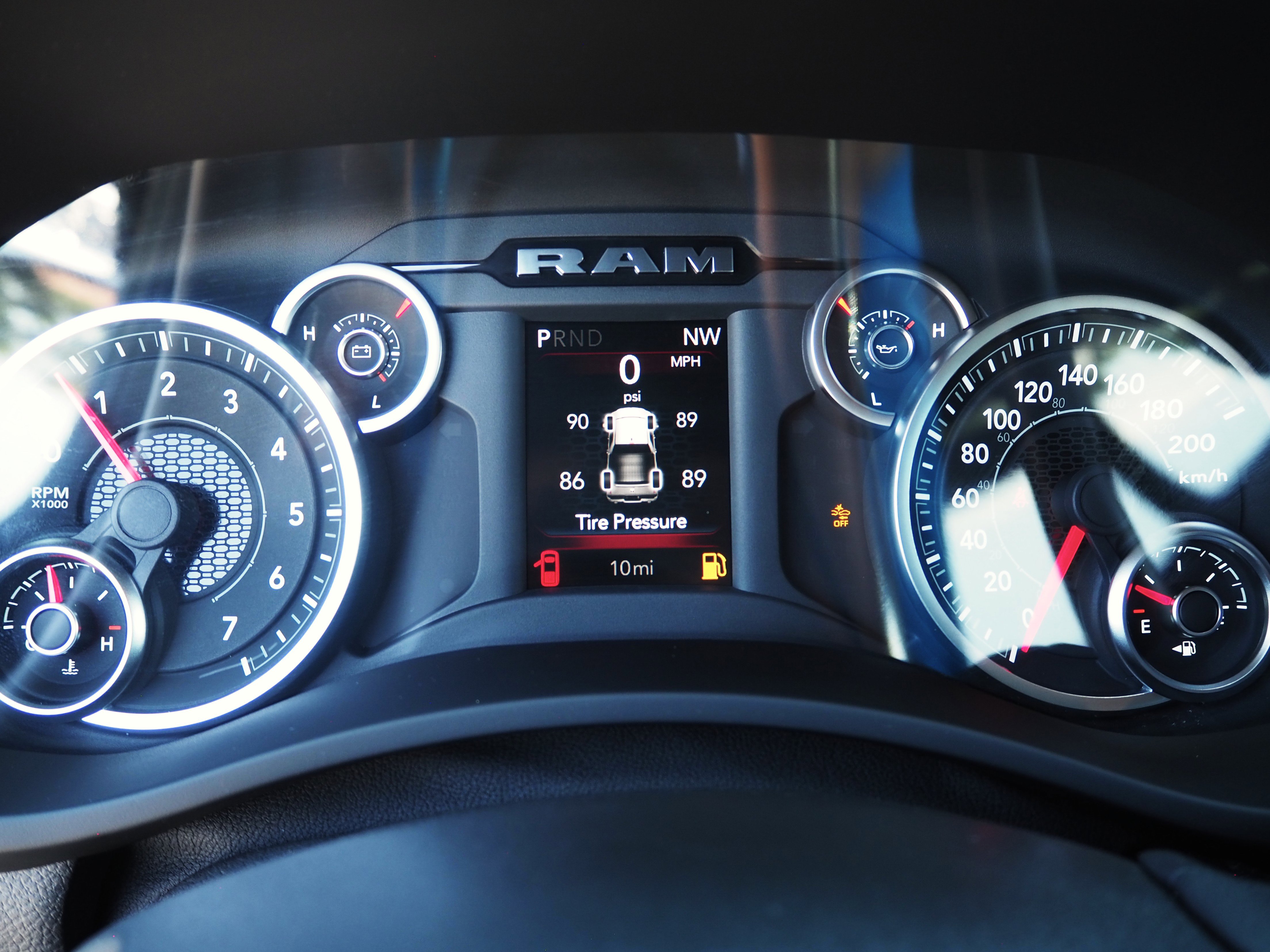 2026 Ram 2500 Tradesman photo 2