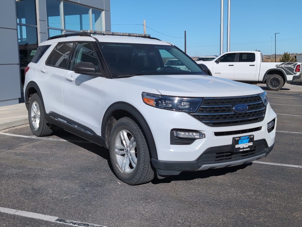 2023 Ford Explorer XLT photo 2
