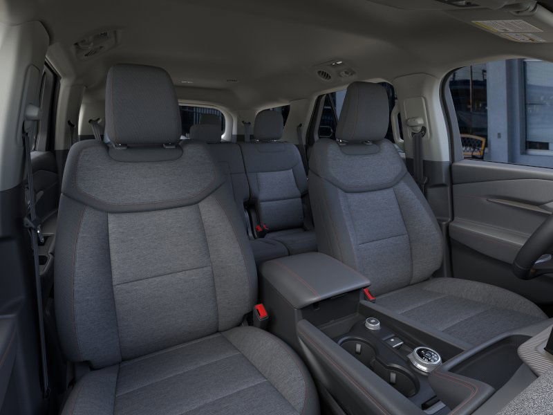 2025 Ford Explorer photo 8