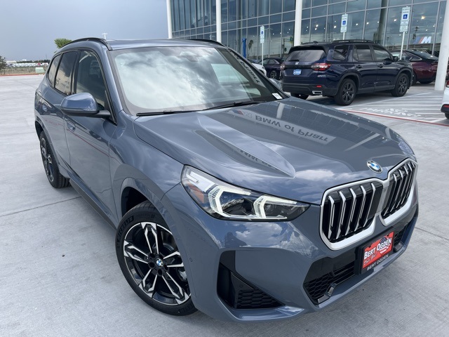 2026 BMW X1 28i's photo