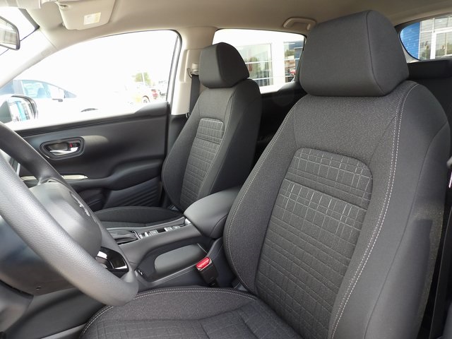 2026 Honda HR-V LX photo 17