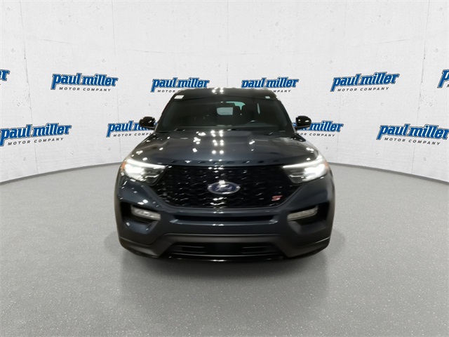 2022 Ford Explorer ST photo 3