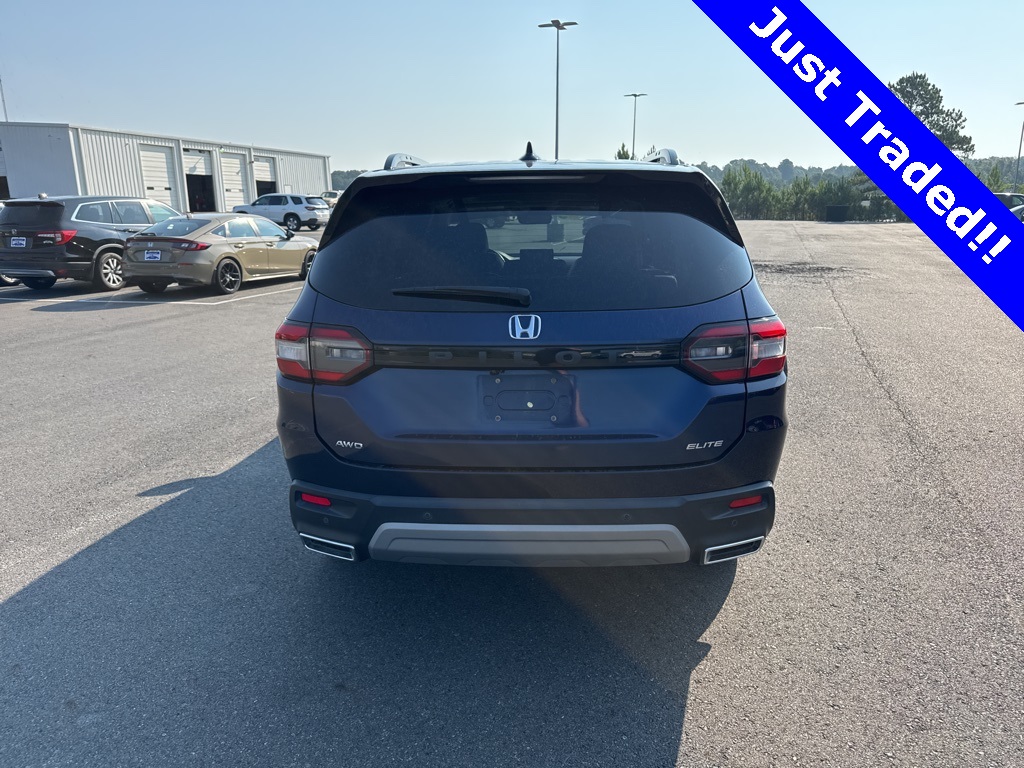 2023 Honda Pilot Elite photo 3