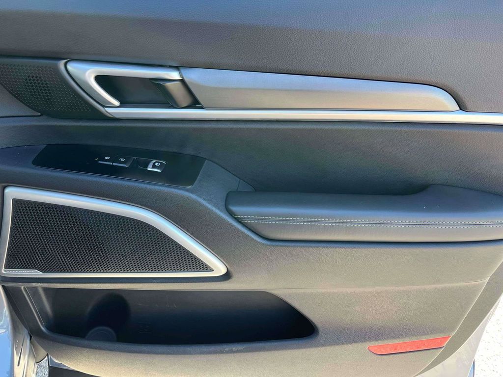 2022 Kia Telluride LX photo 10