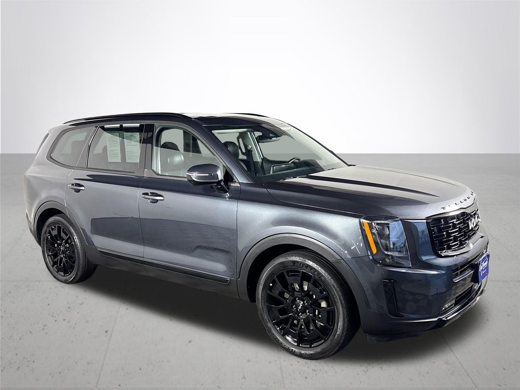 2022 Kia Telluride SX photo 3