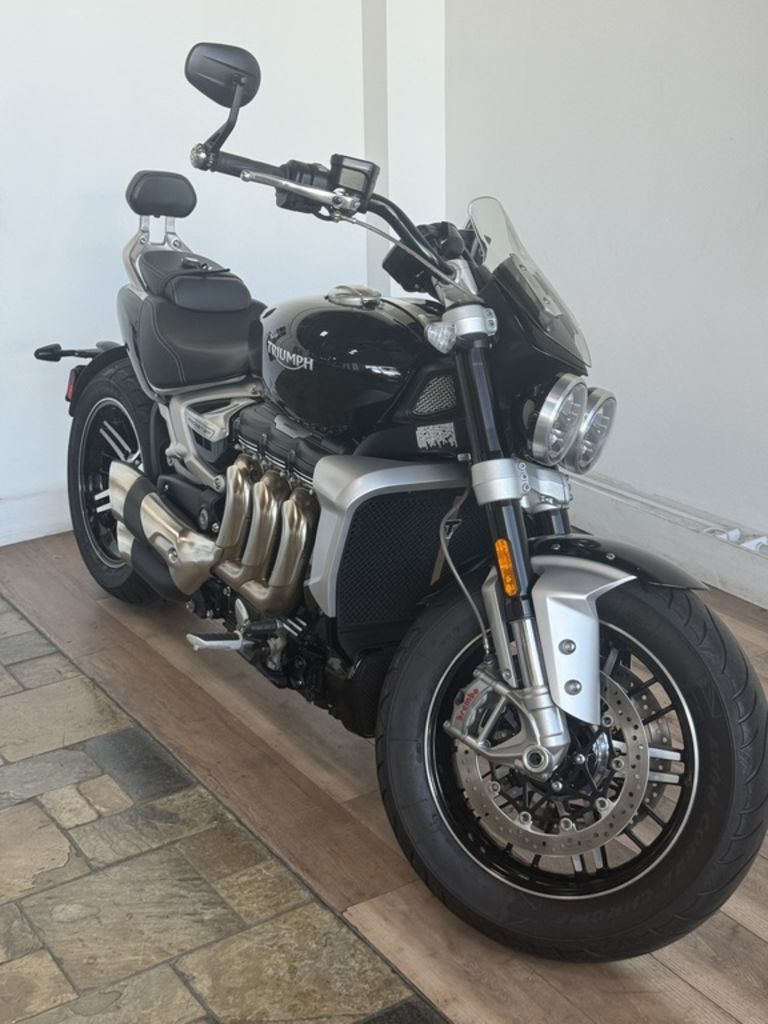 TRIUMPH ブラックカウル 2025 Triumph Motorcycles Models & Prices | Roswell GA Dealer