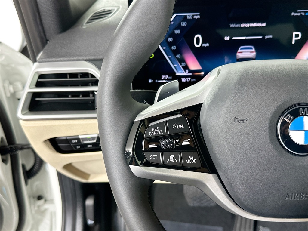 2025 Bmw 330i xDrive photo 13