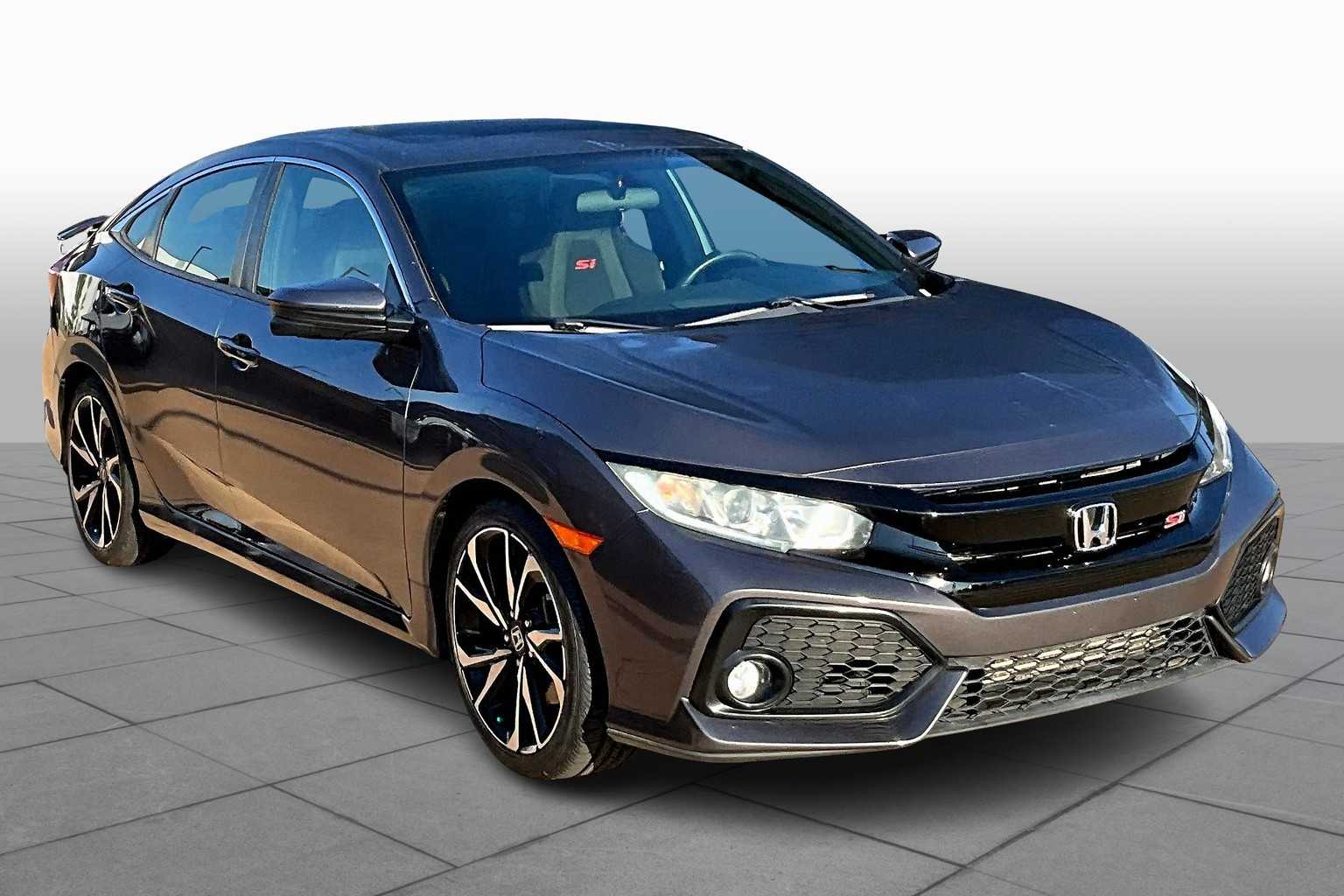 2017 Honda Civic Si photo 2