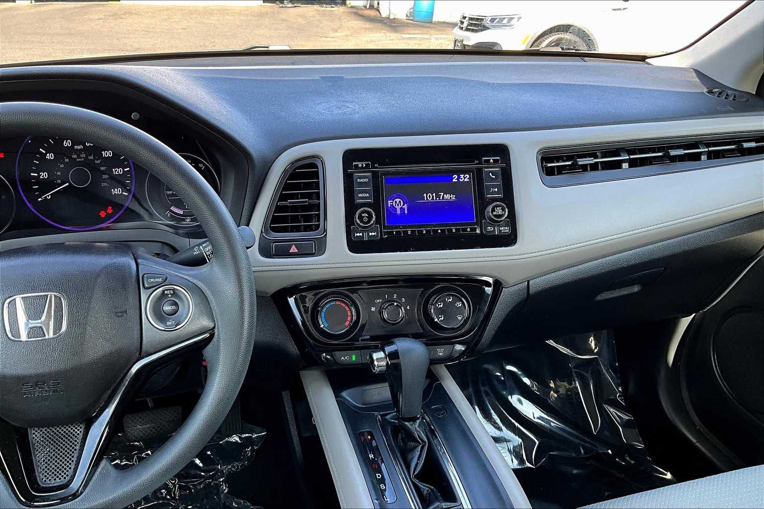 2019 Honda HR-V LX photo 6