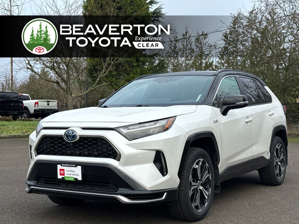 2024 Toyota RAV4 XSE's photo