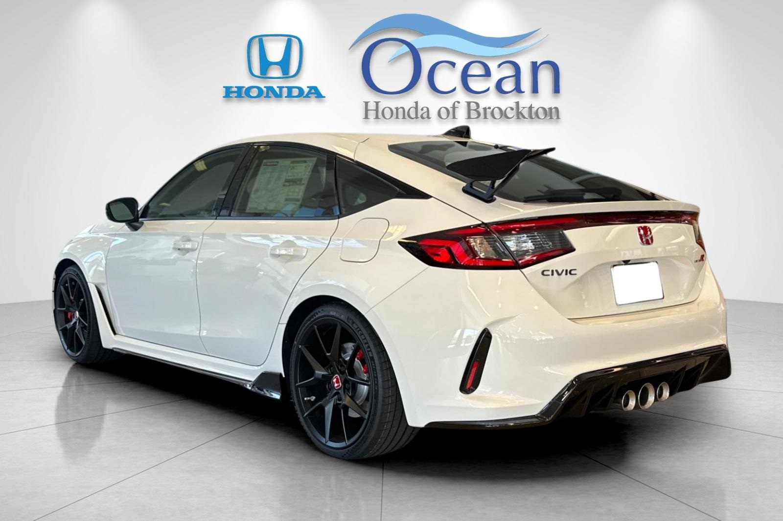 2025 Honda Civic Type R photo 2