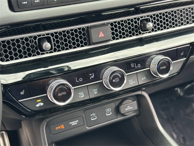 2025 Honda Civic Hybrid Sport Touring photo 21