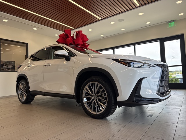 2026 Lexus NX 350h Premium AWD photo 4