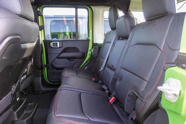 2025 Jeep Wrangler Rubicon photo 23