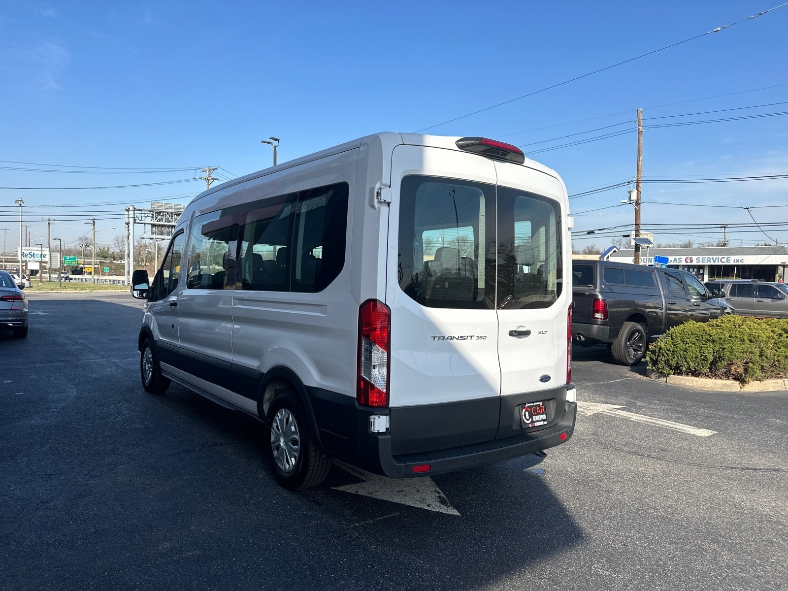 2021 Ford Transit Passenger XLT photo 4