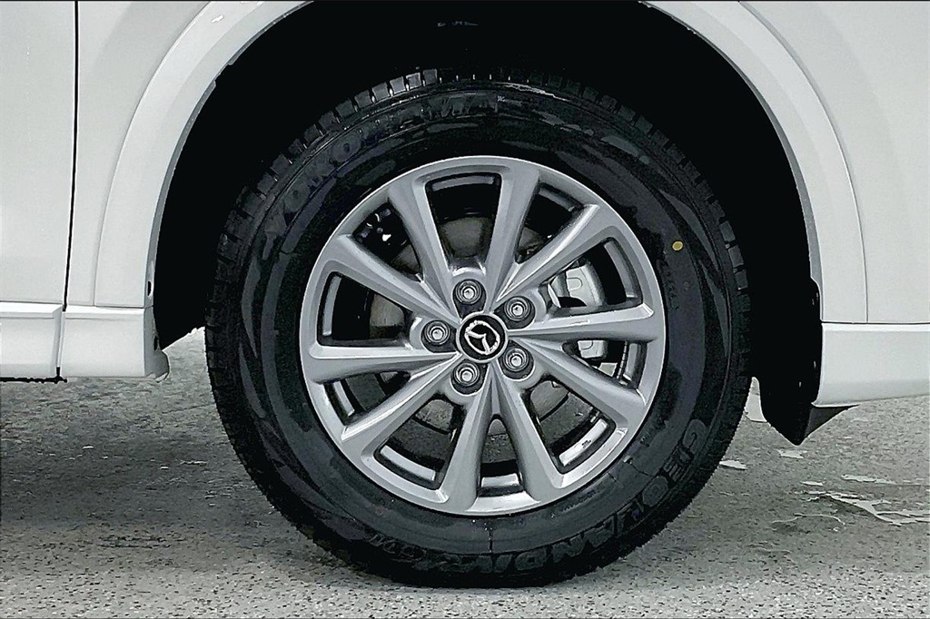 2025 MAZDA CX-5 - Image 11