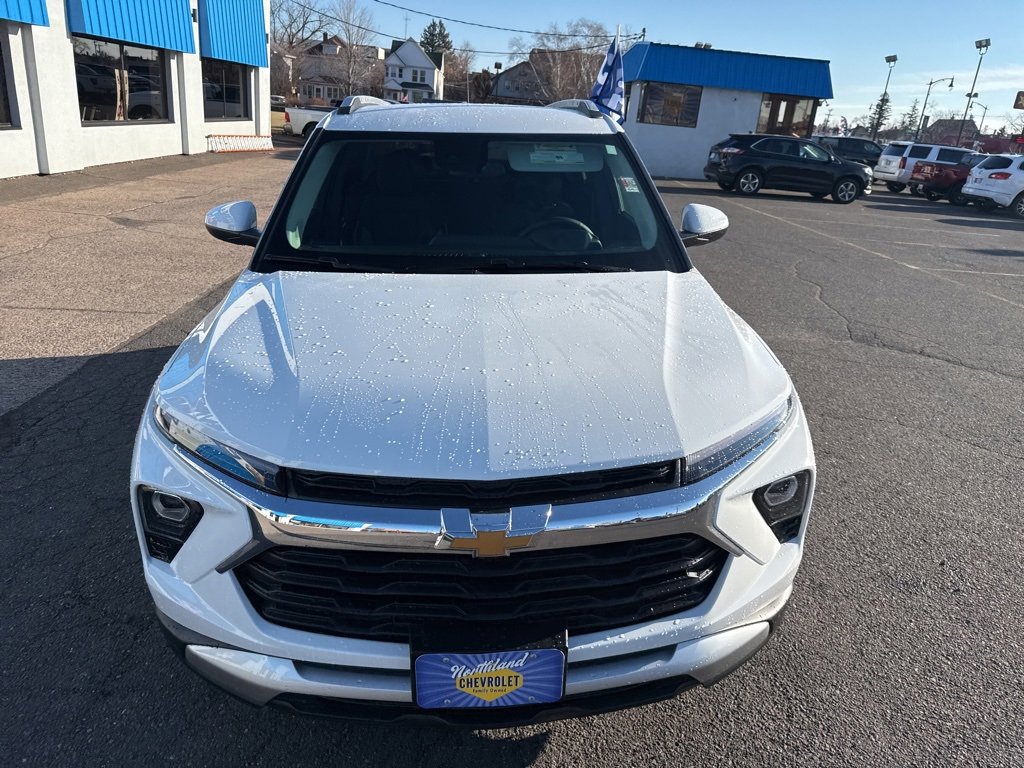 2026 Chevrolet Trailblazer LT photo 3