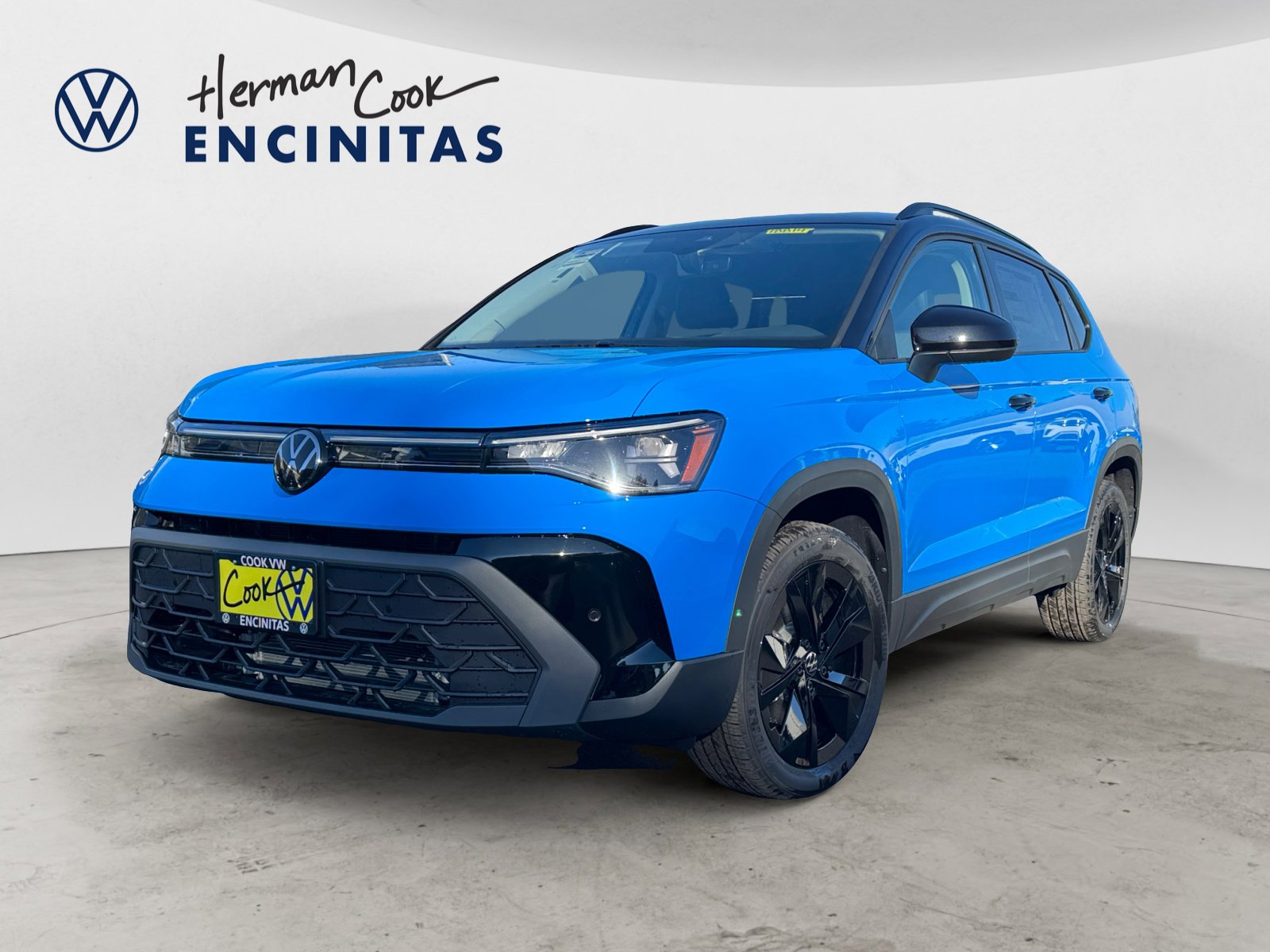 2025 Volkswagen Taos SE Black's photo