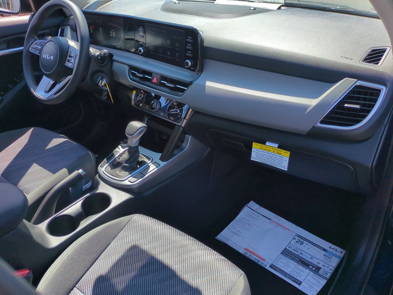 2025 Kia Seltos LX photo 26