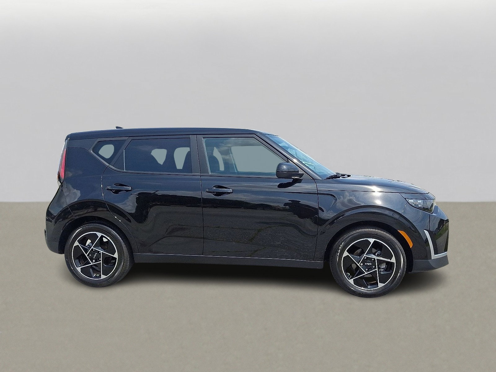 2023 Kia Soul EX photo 12