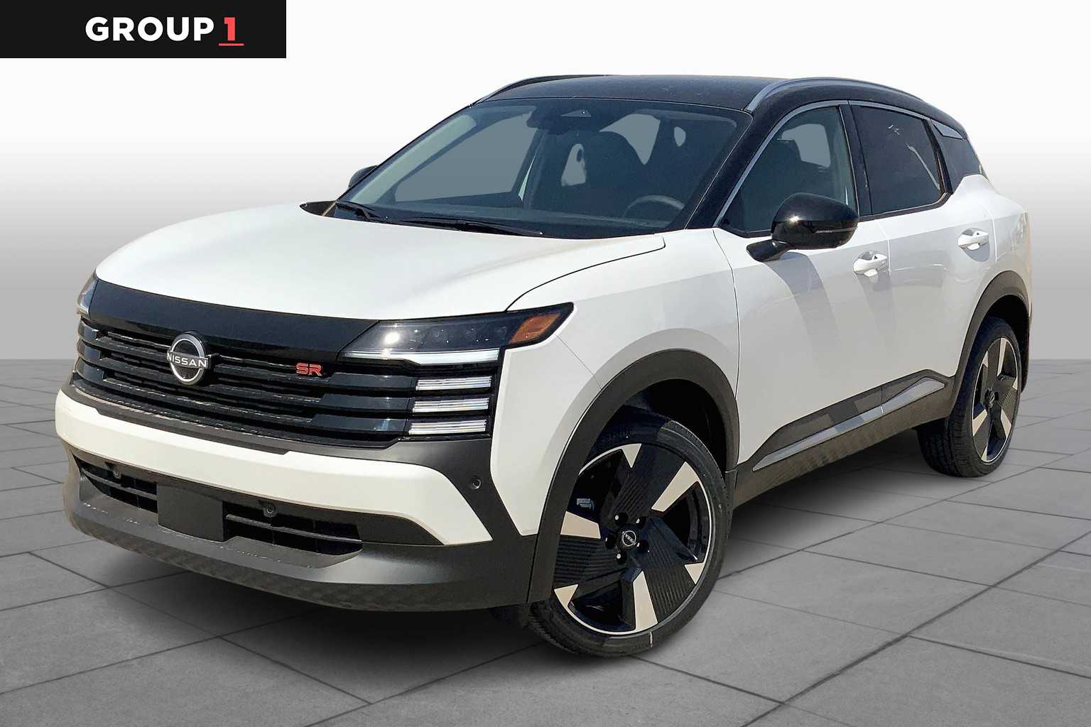 2025 Nissan Kicks SR AWD's photo