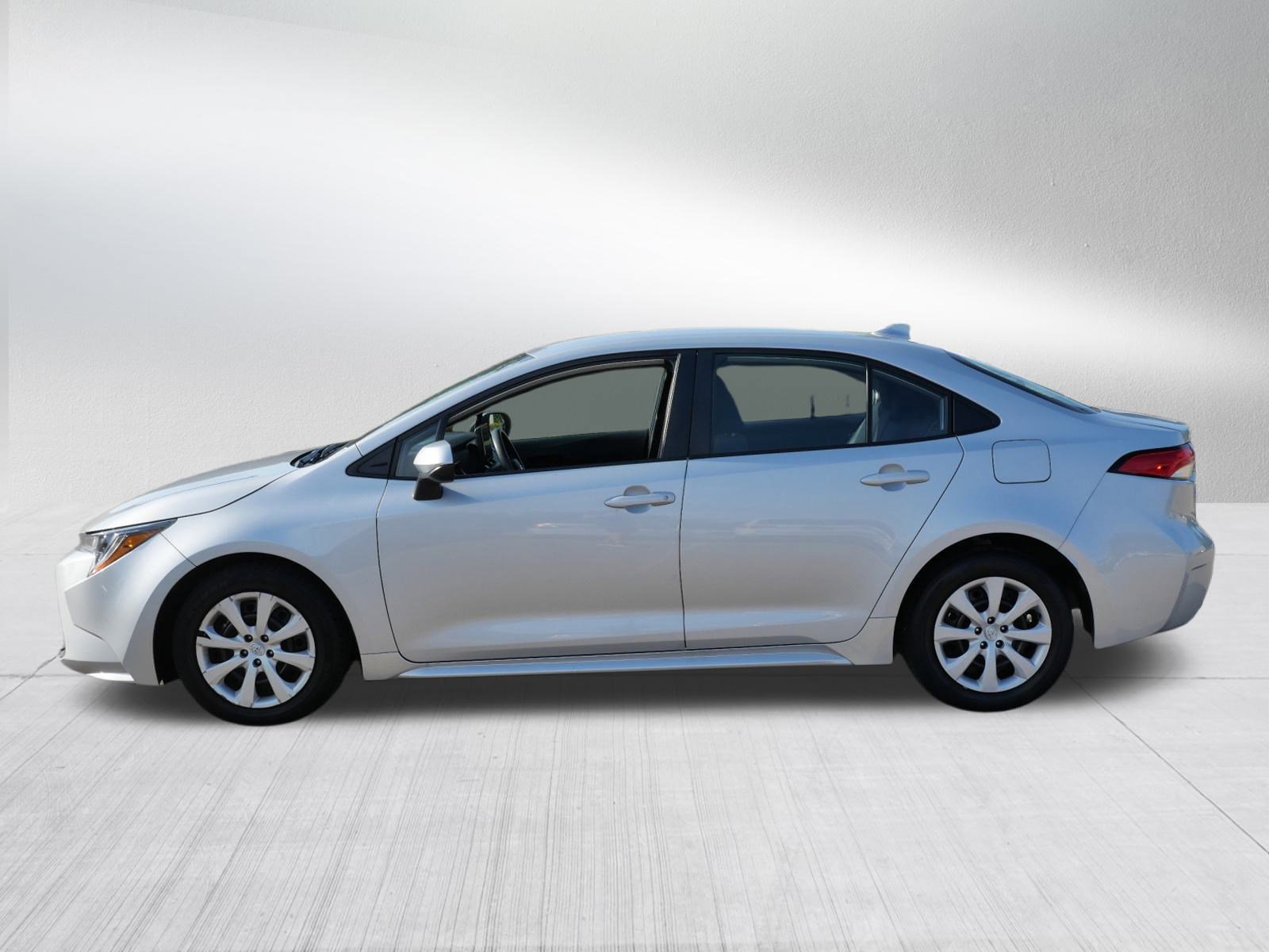 2023 Toyota Corolla LE photo 4
