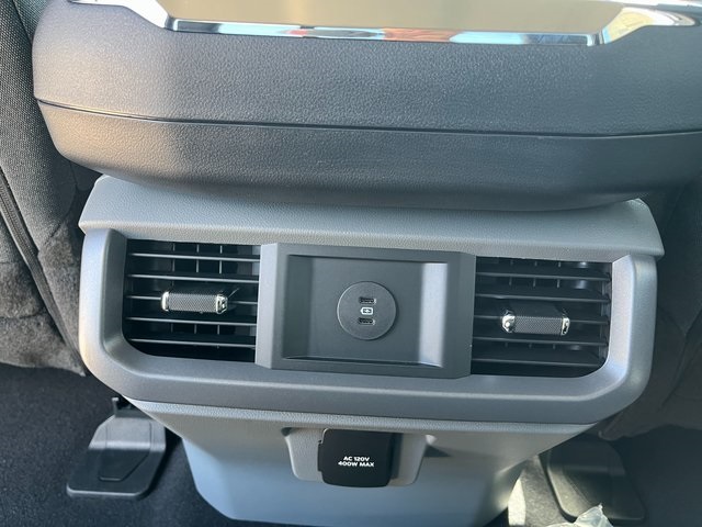 2025 Ford F-150 XLT photo 17