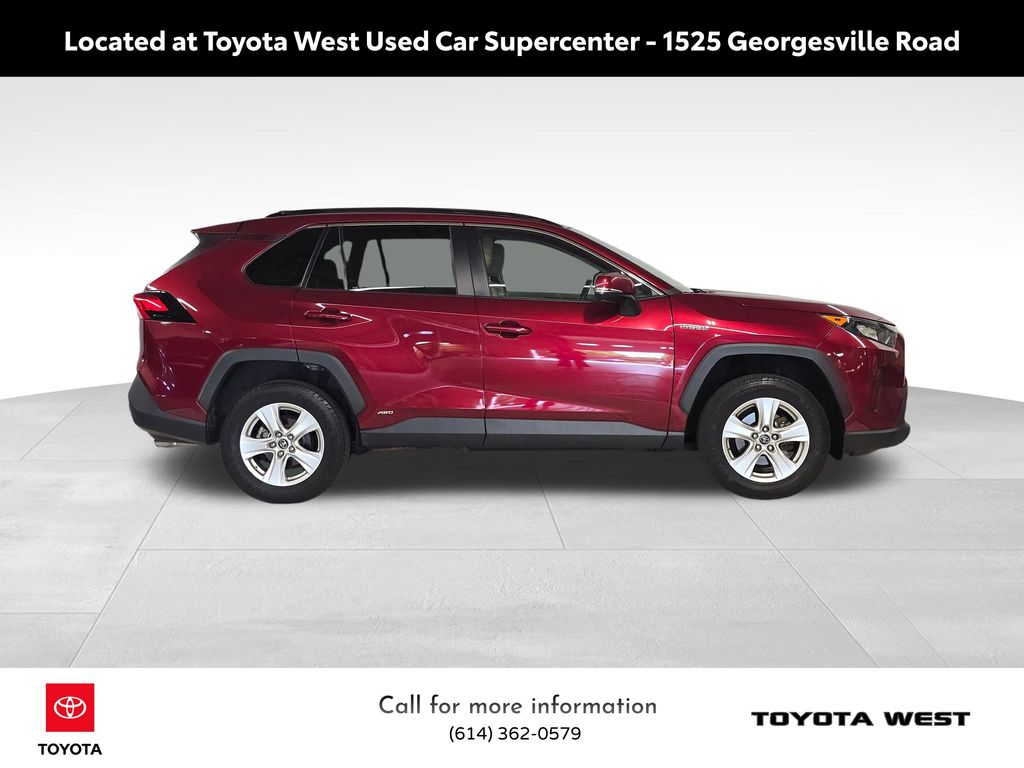 2020 Toyota RAV4 Hybrid LE photo 4