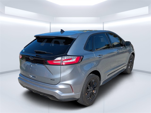 2024 Ford Edge SE photo 2