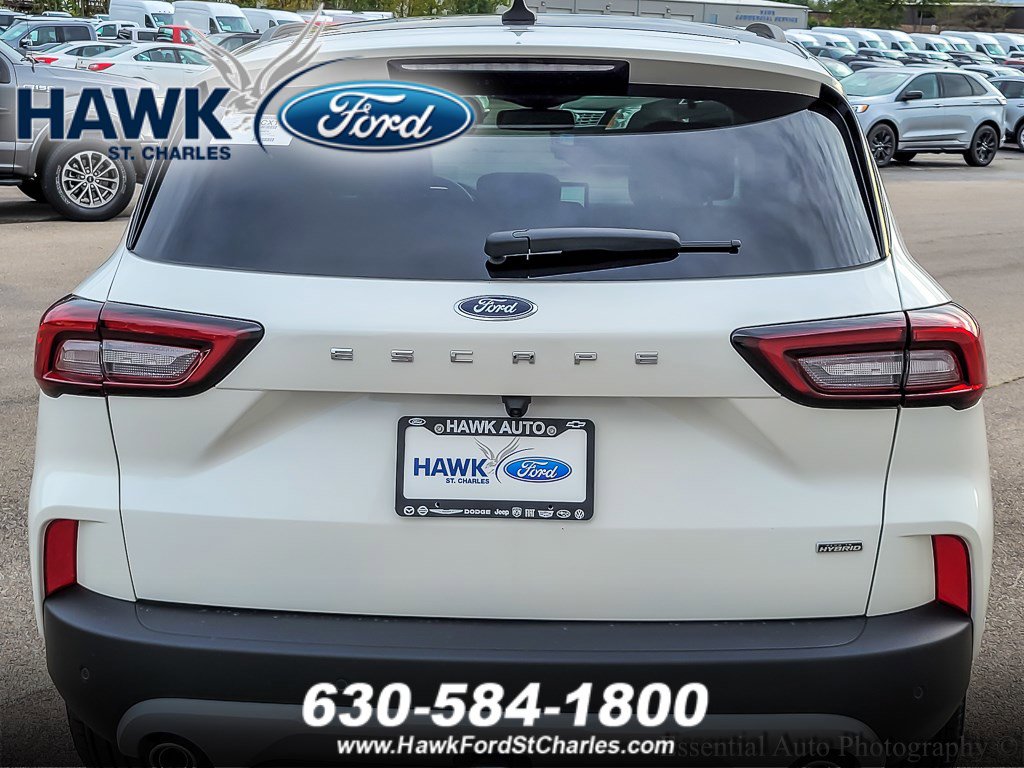 2024 Ford Escape Plug-In Hybrid photo 3
