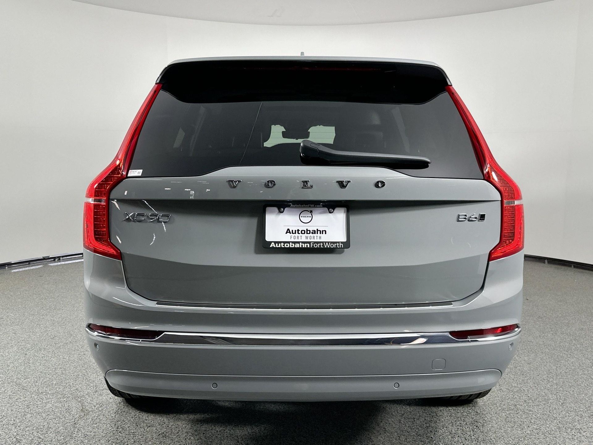 2025 Volvo XC90 photo 5