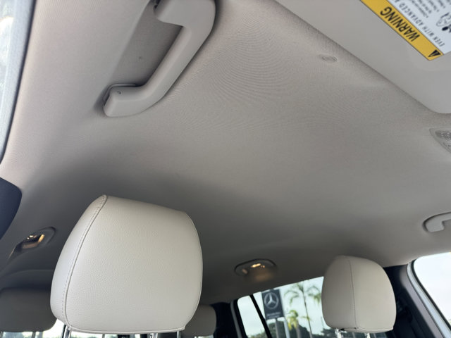 2023 Mercedes Benz EQB 300 4MATIC photo 7