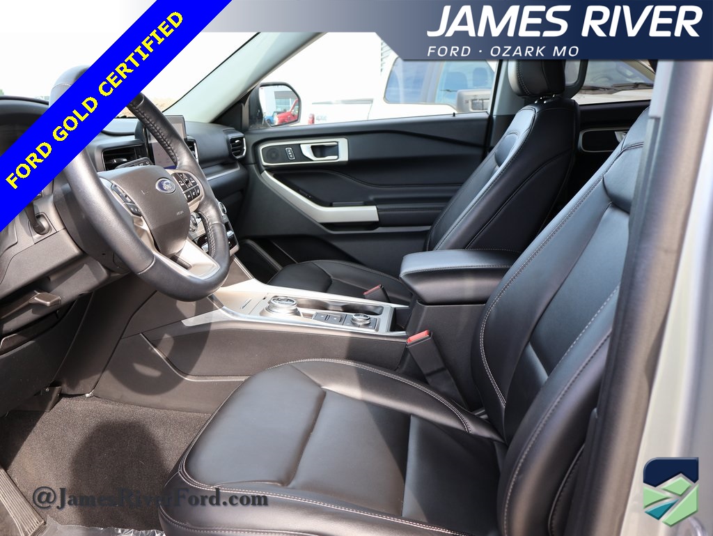 2023 Ford Explorer XLT photo 21