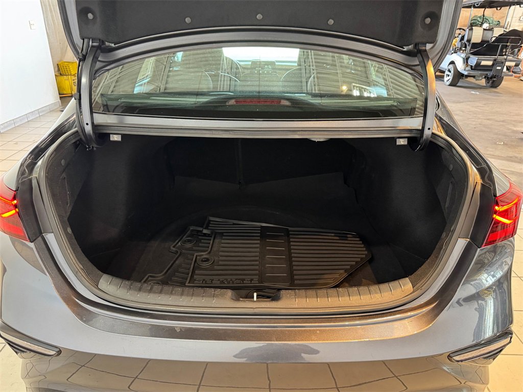 2020 Kia Forte GT-Line photo 22