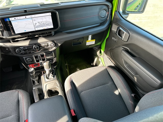 2025 Jeep Wrangler Rubicon photo 17