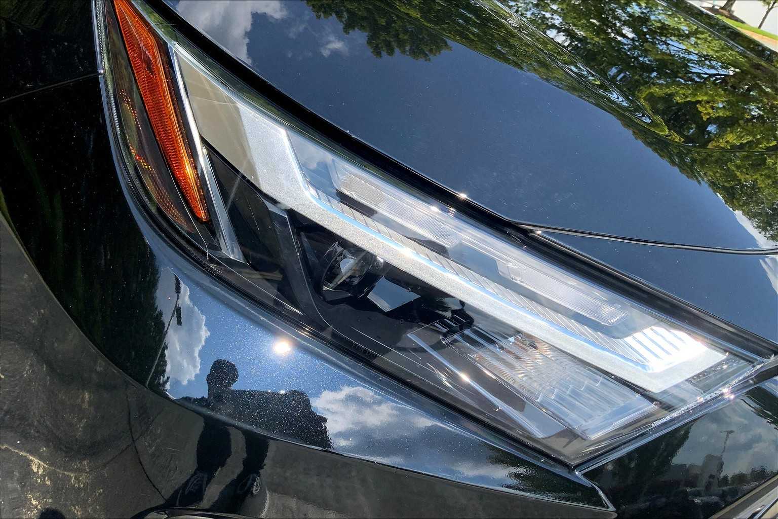 2024 Toyota RAV4 XLE photo 23
