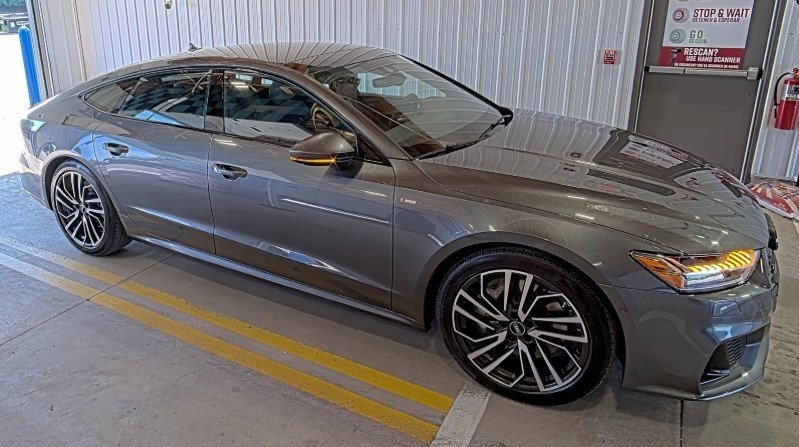2025 Audi A7 55 Premium Plus photo 3
