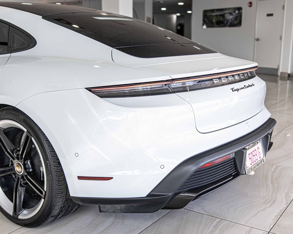 2020 PORSCHE TAYCAN - Image 15